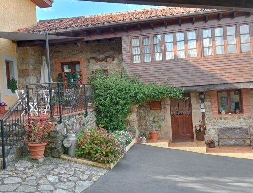 Hotel Rural La Llosona