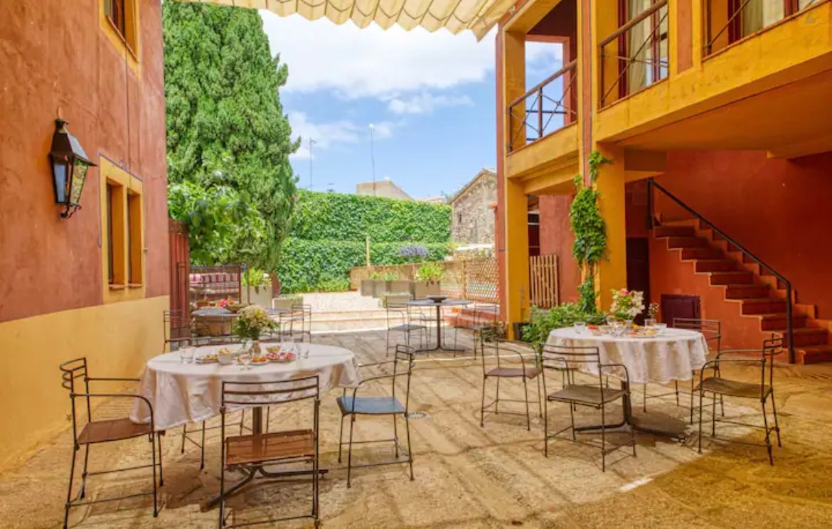 Casa Bermeja
