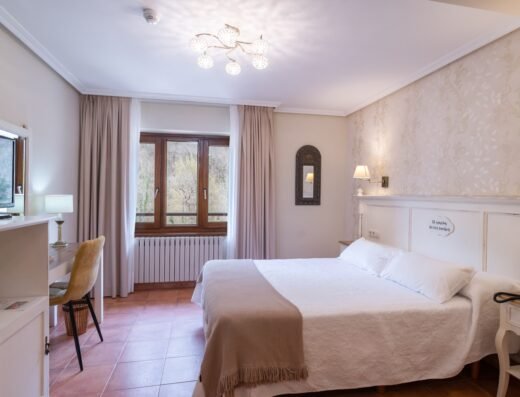 Hotel – Restaurante La Casa de Juansabeli