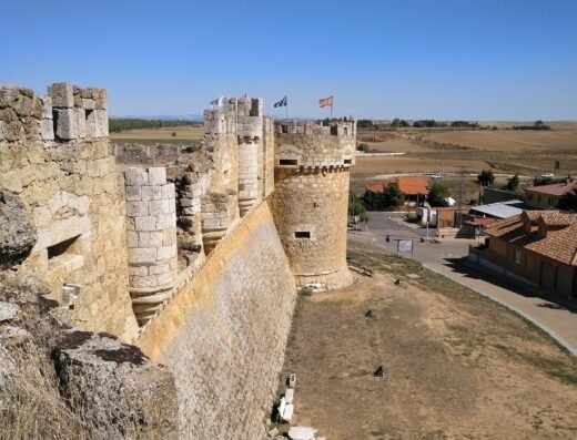 Castillo de Grajal de Campos