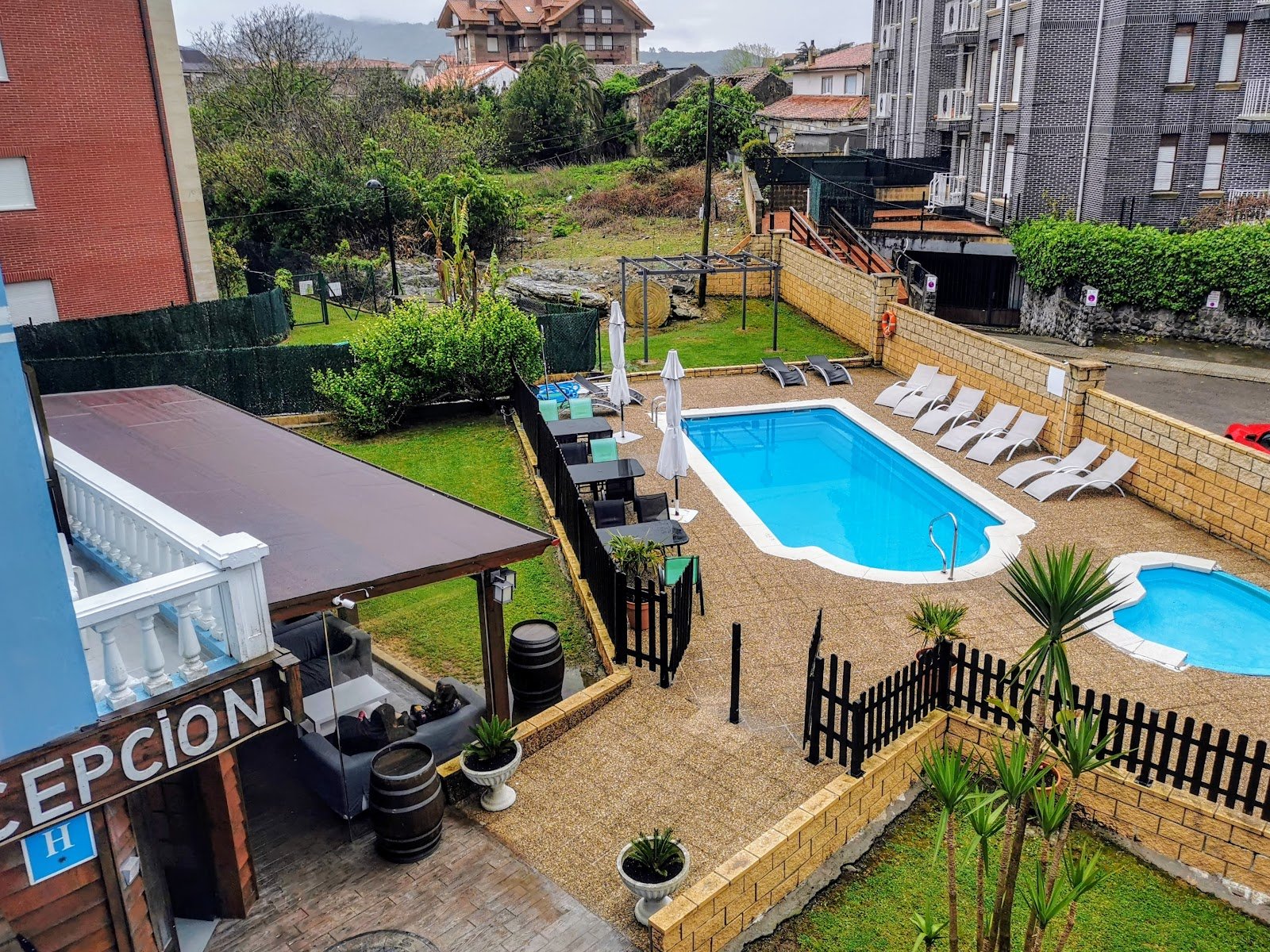 hotel azcona