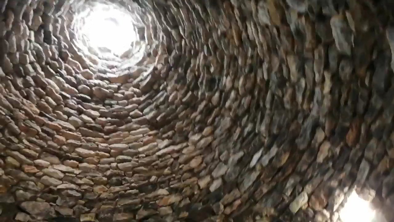 Bodega Asador Las Calzadas. Enoturismo – Vinos Tinácula