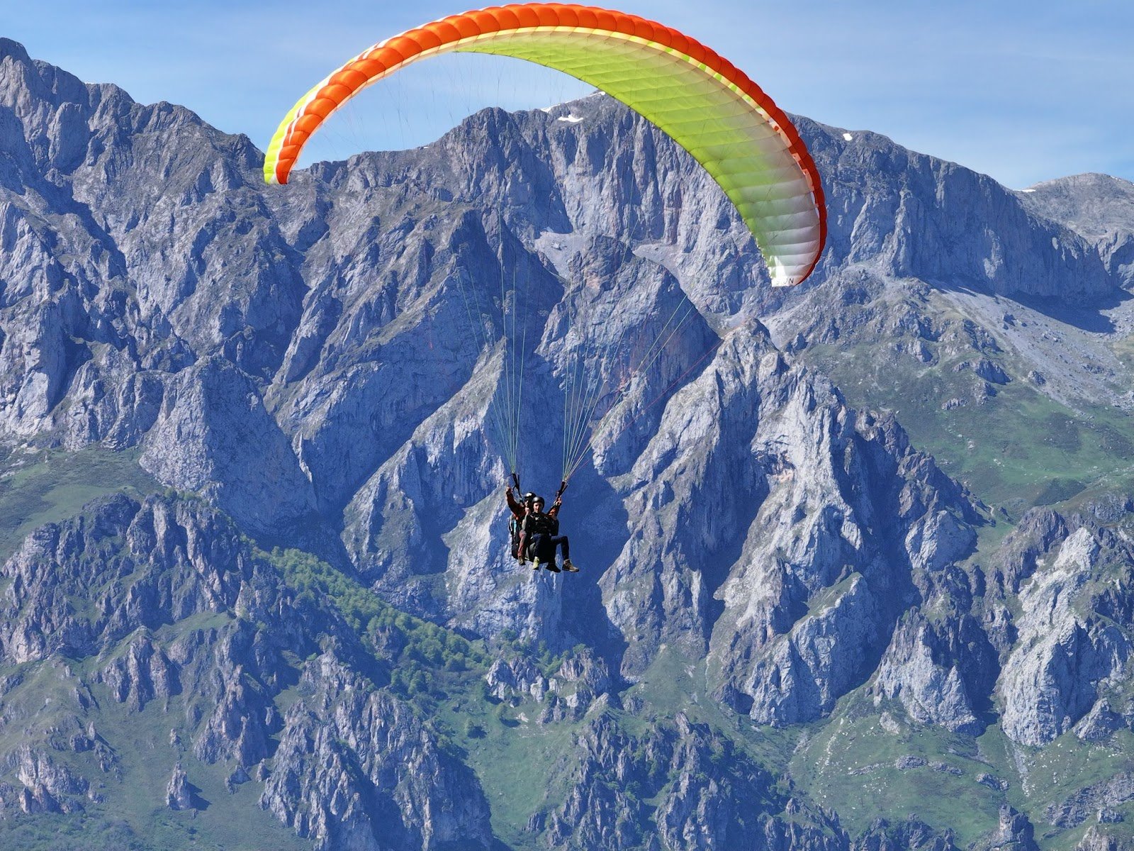 (Potes Fly) Parapente Picos de Europa – Potes