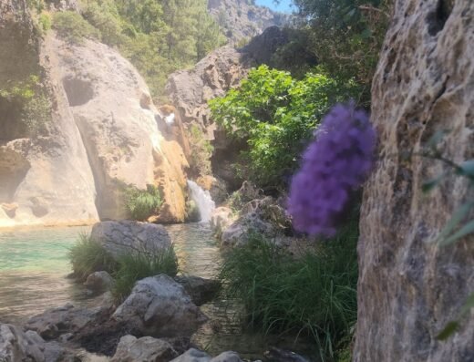 Aparcamiento ruta senderismo Charco Verde y Charco Azul