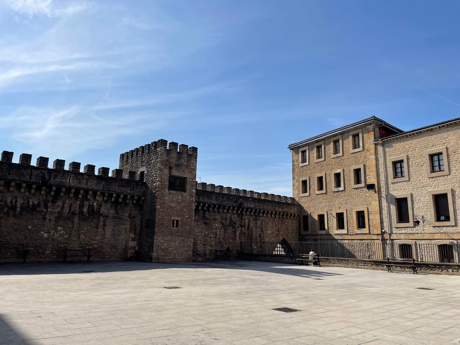 GUÍAS ARTEA, visitas guiadas / EUSKADI TOURS