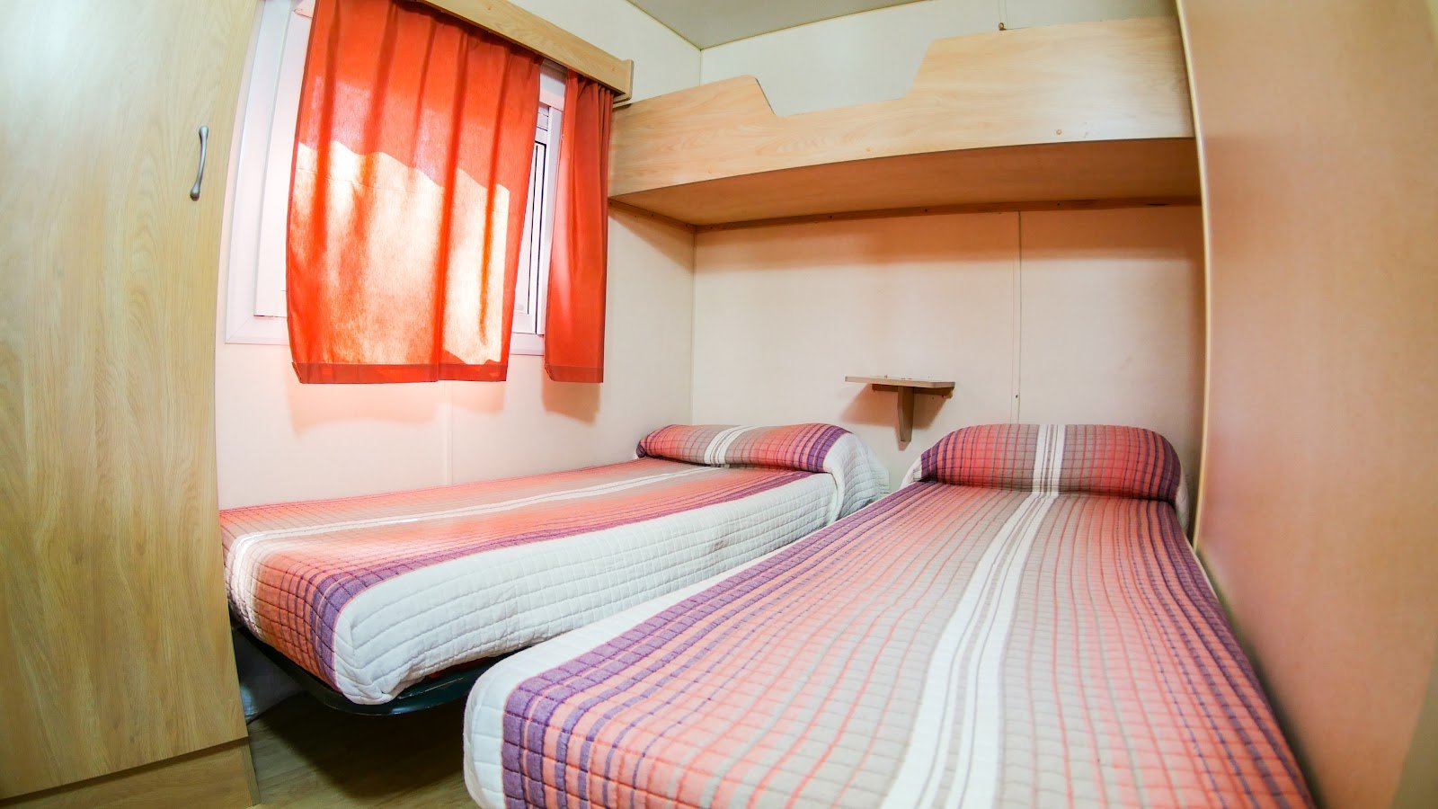 Camping Riberduero en Peñafiel – Small camping in rural Spain