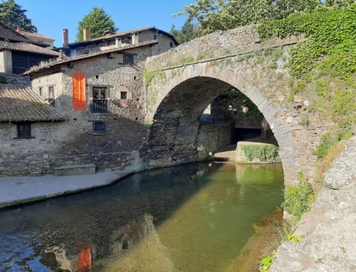 Puente Viejo de Potes