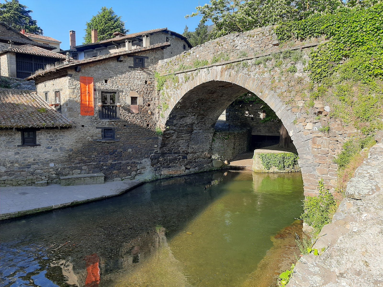 Puente Viejo de Potes