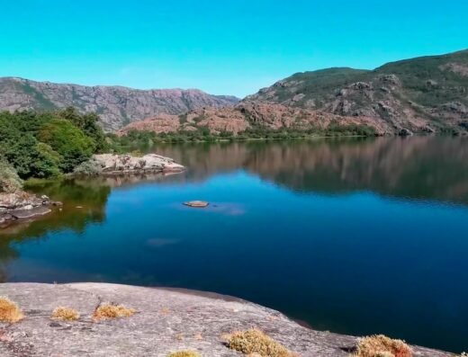 Parque natural Lago de Sanabria y Sierras Segundera y de Porto y Alrededores
