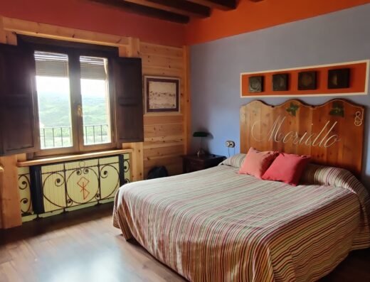 Casa Rural “La Casona de la Reina Berta”.