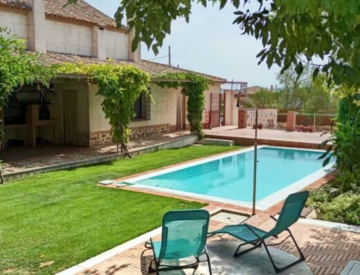 Casa el Laurel de Marjaliza,Toledo, con piscina y jardín
