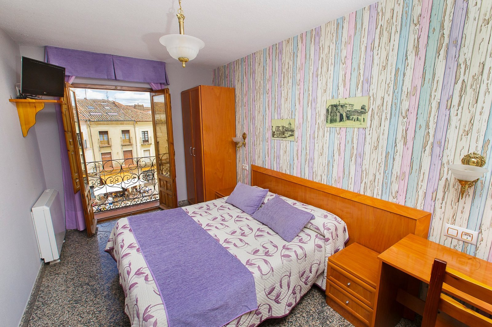 Hostal Plaza