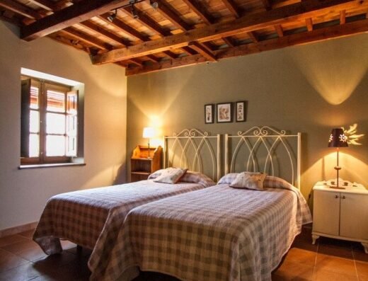 Casa el Laurel de Marjaliza,Toledo, con piscina y jardín
